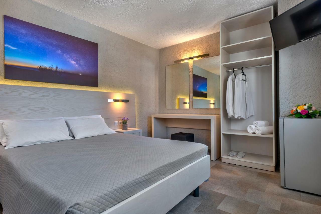 Halaris Rooms Ermoupoli Buitenkant foto